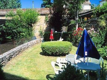 Les Chemins Francis - Modern Hotel Bagnols-les-Bains Екстер'єр фото
