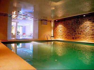 Les Chemins Francis - Modern Hotel Bagnols-les-Bains Екстер'єр фото